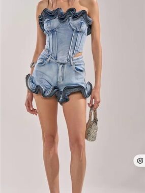 AKIRA Light Blue Washed Denim Jeans